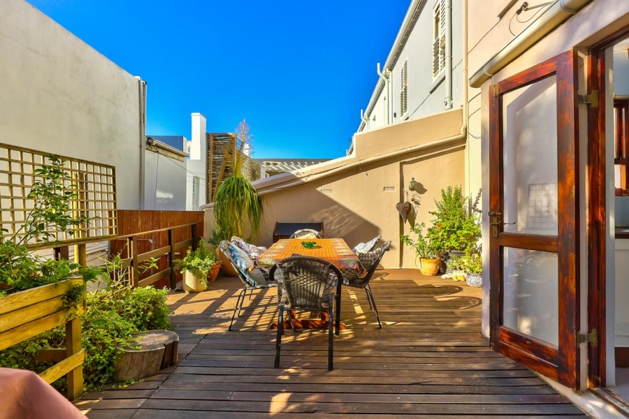 3 Bedroom Property for Sale in Green Point Western Cape